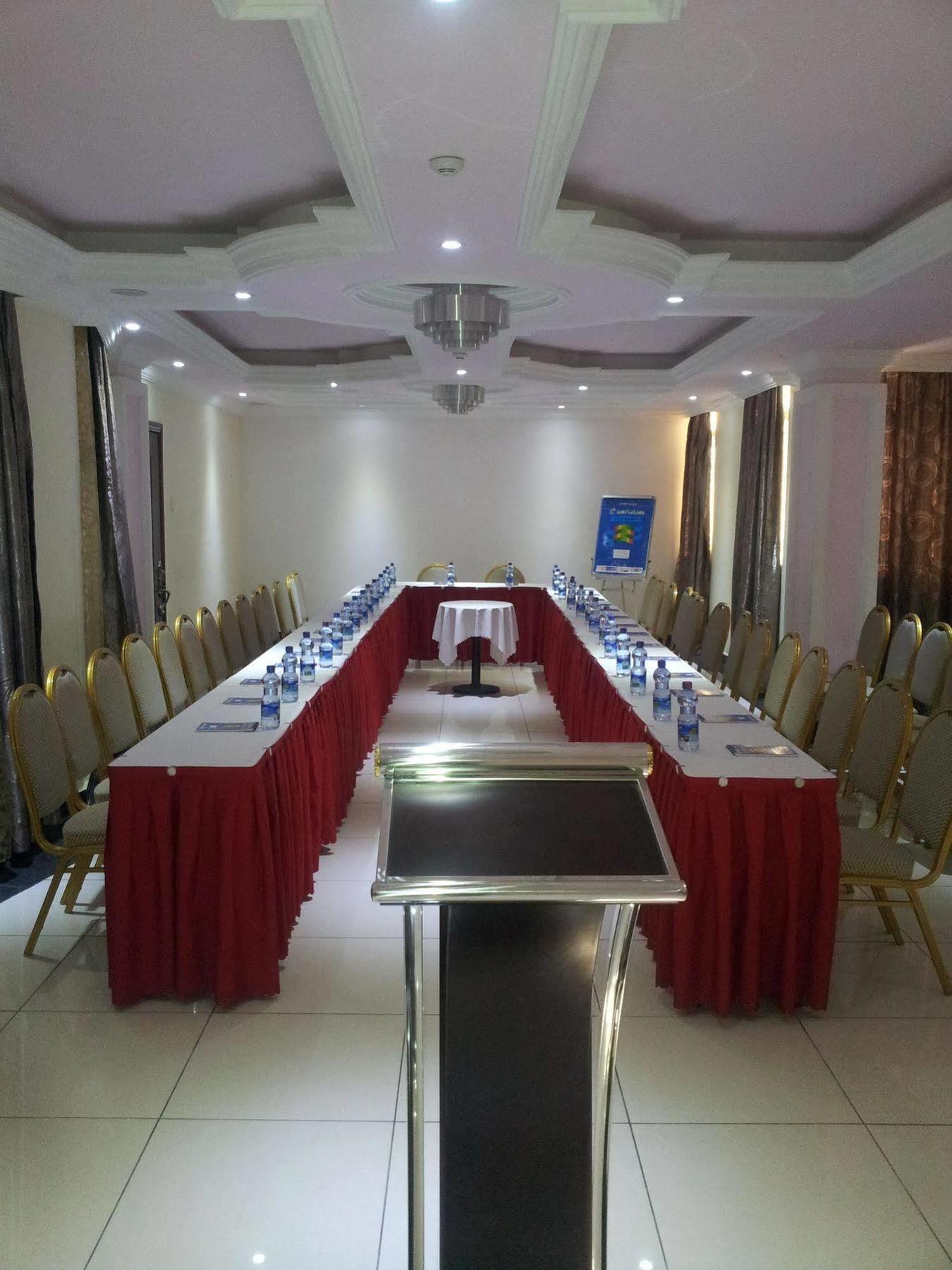 Bole Skygate Hotel Addis Abeba Esterno foto